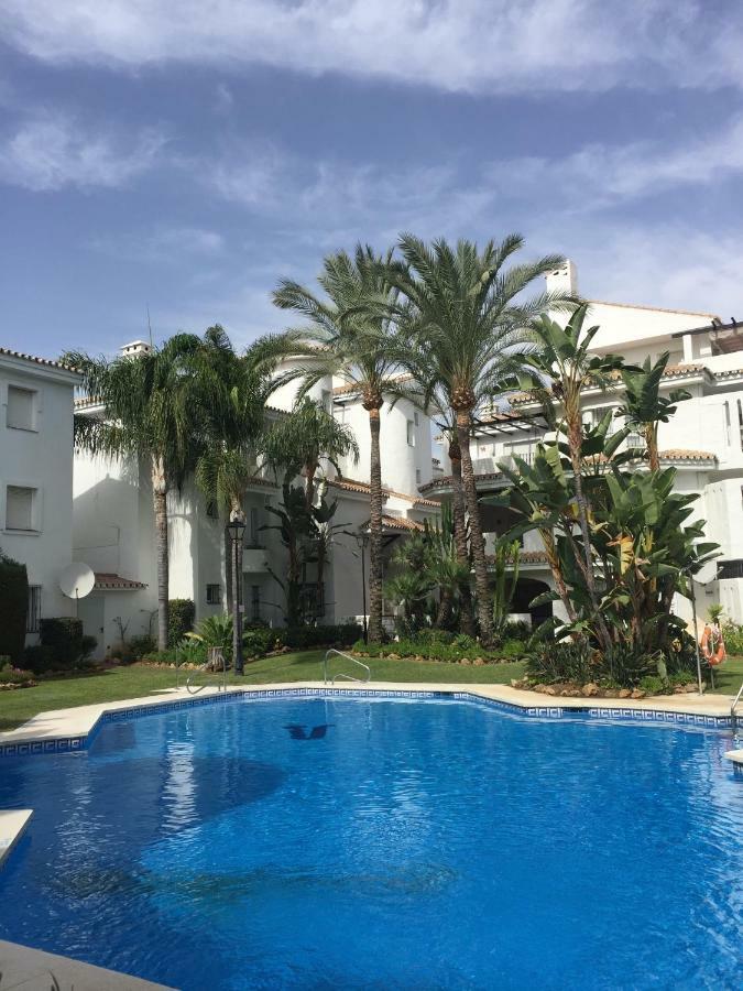 Beautiful 2 Bedroom Apartment @ Puerto Banus! マルベーリャ エクステリア 写真