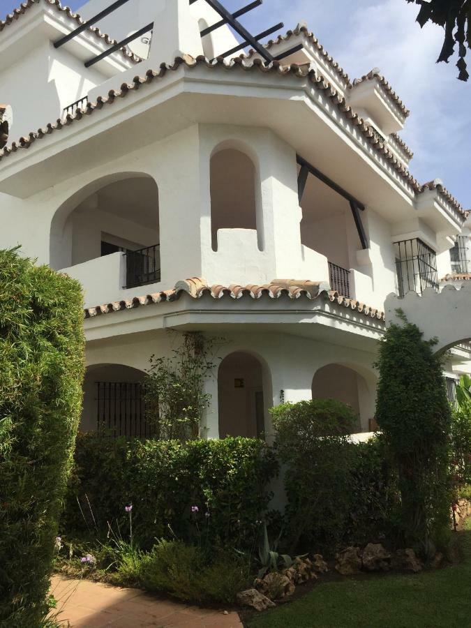 Beautiful 2 Bedroom Apartment @ Puerto Banus! マルベーリャ エクステリア 写真