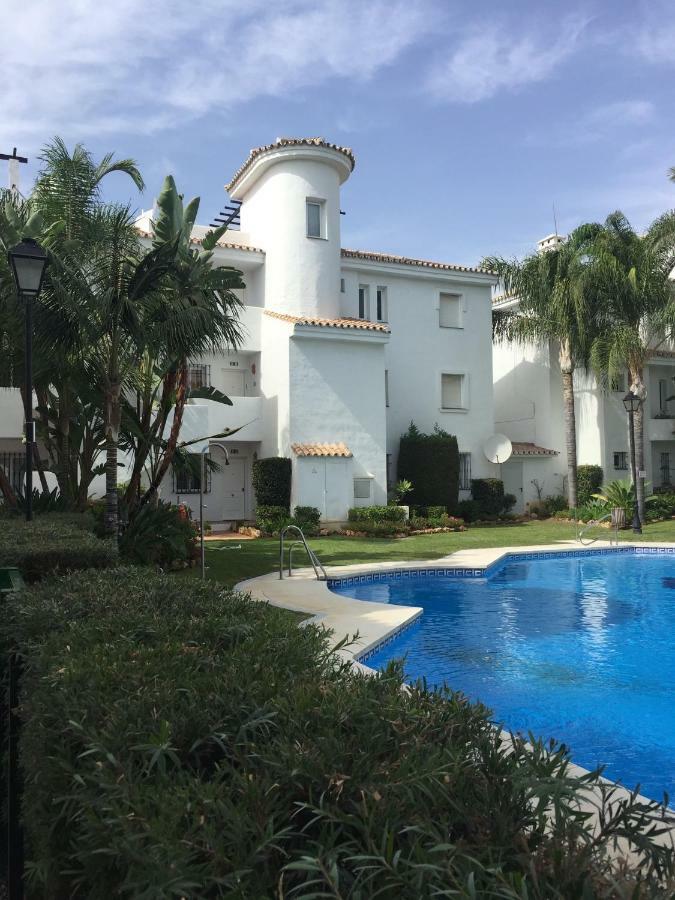Beautiful 2 Bedroom Apartment @ Puerto Banus! マルベーリャ エクステリア 写真