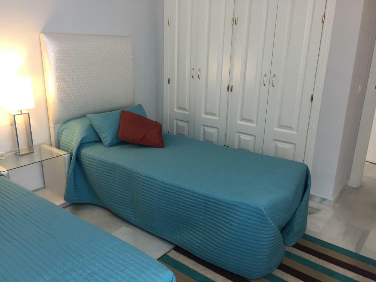 Beautiful 2 Bedroom Apartment @ Puerto Banus! マルベーリャ エクステリア 写真